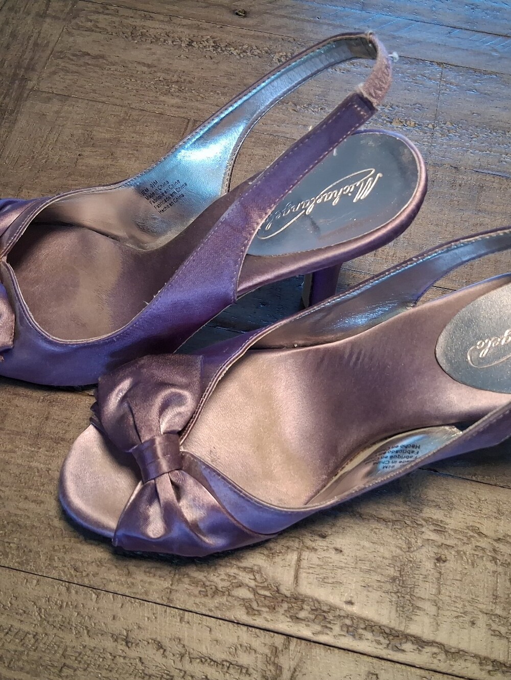 Metallic Purple Slingback Heels with Knot Accent -